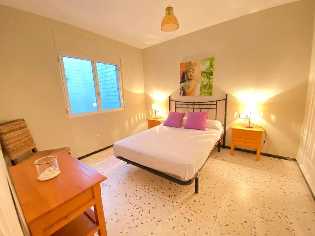 Agi Avenida Apartments 罗萨斯