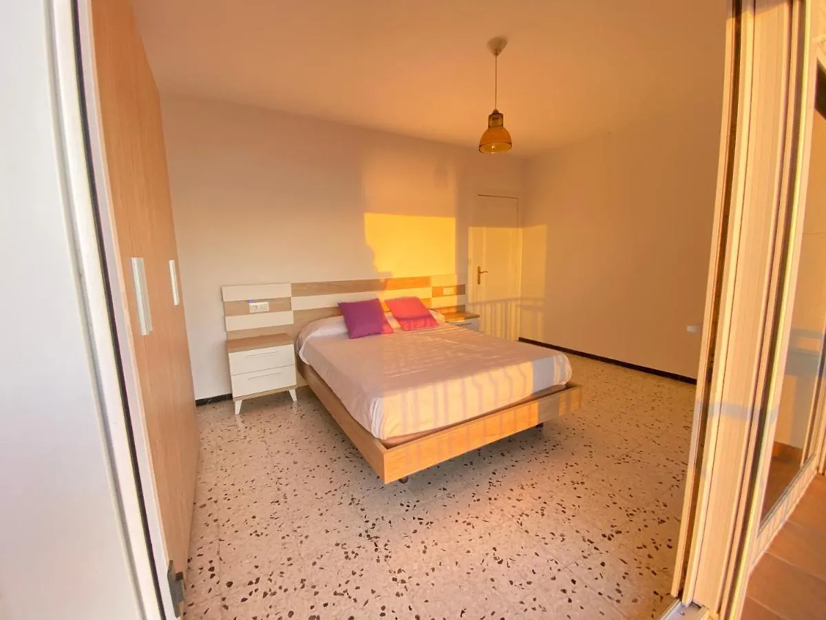 Agi Avenida Apartments 罗萨斯