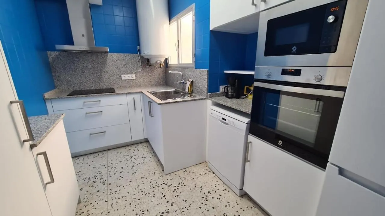 Agi Avenida Apartments Roses Spain